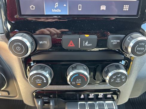 New 2026 RAM 1500 Warlock AWD/4WD image 29