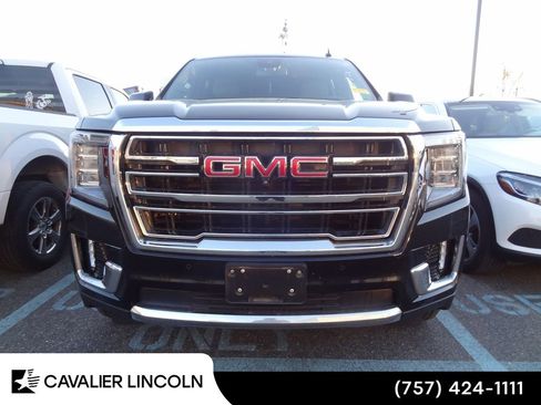 Used 2023 GMC Yukon SLT w/ SLT Luxury Package RWD image 2