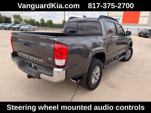 Used 2017 Toyota Tacoma SR5 w/ Tow Package image 4