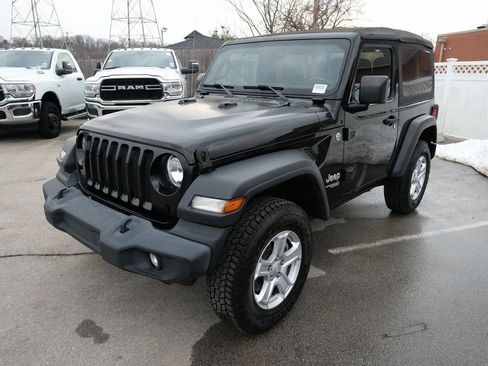 Used 2020 Jeep Wrangler Sport image 11