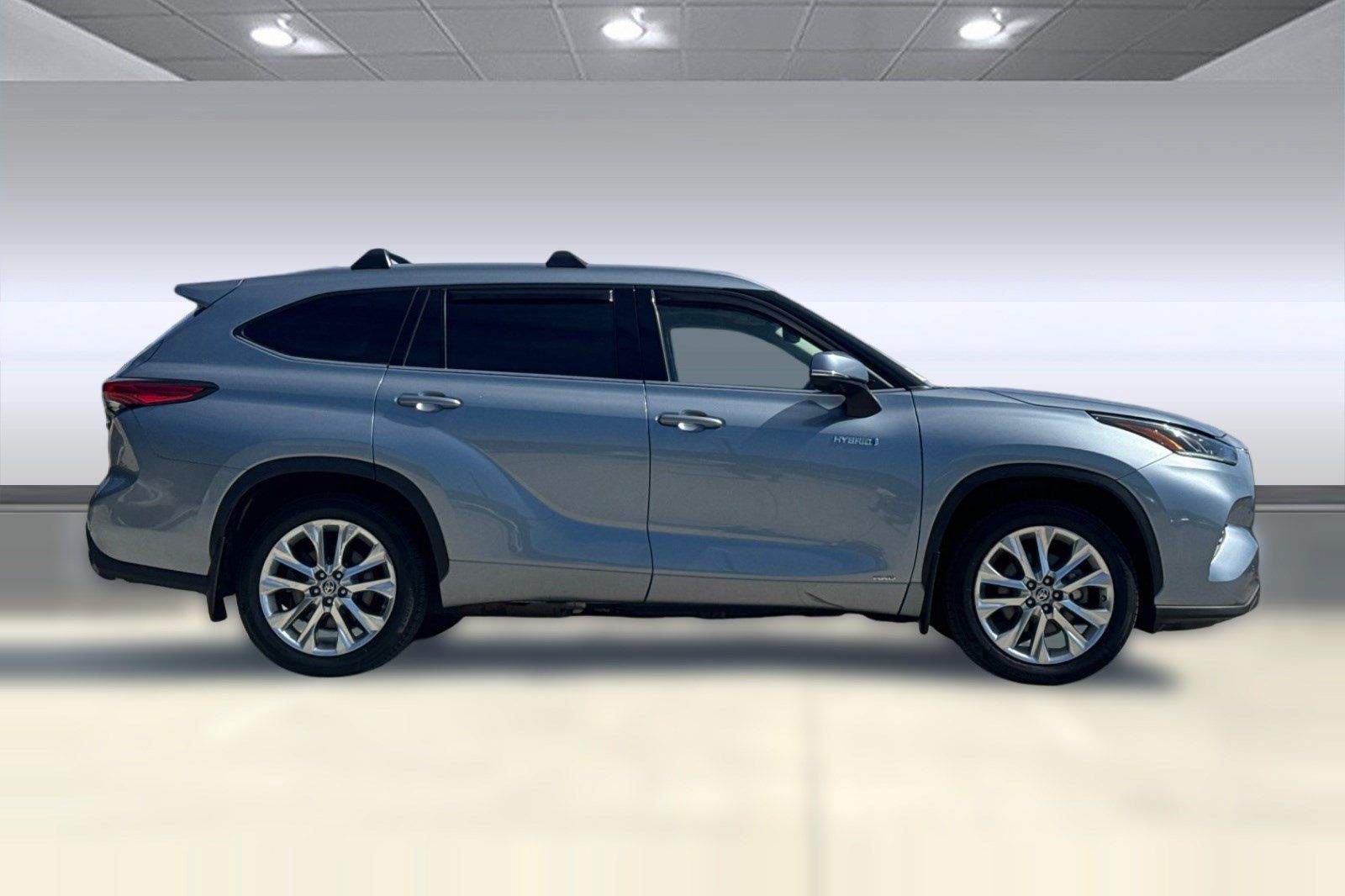 Used 2021 Toyota Highlander Limited AWD/4WD image 7
