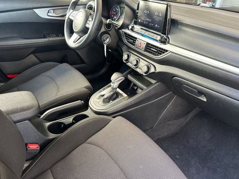 Used 2024 Kia Forte LXS FWD image 18