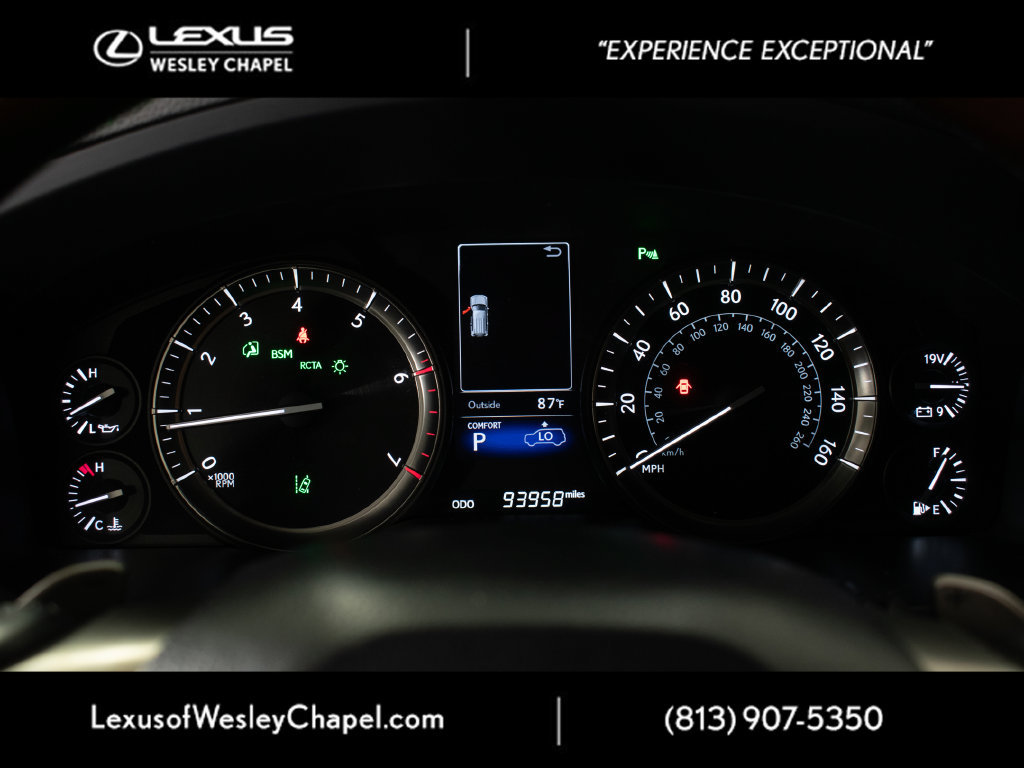 Used 2016 Lexus LX 570 4WD w/ Luxury Package image 28