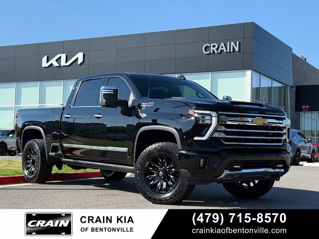 Used 2024 Chevrolet Silverado 2500 High Country w/ High Country Premium Package AWD/4WD image 1