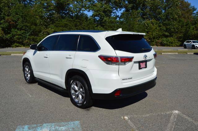 Used 2015 Toyota Highlander XLE FWD image 70