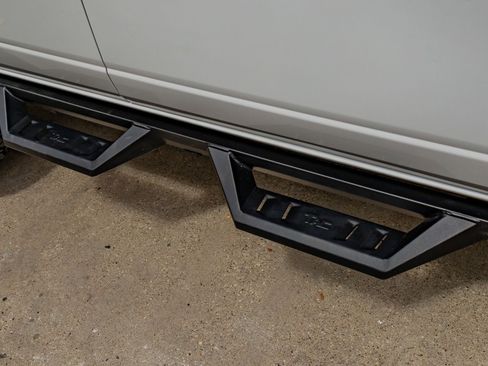 Used 2022 Ford Bronco Black Diamond w/ Sasquatch Package image 13