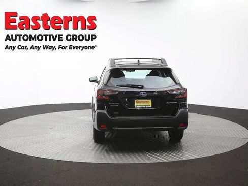 Used 2024 Subaru Outback AWD/4WD image 36