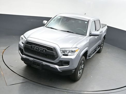 Used 2021 Toyota Tacoma SR image 31