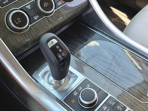 Used 2015 Land Rover Range Rover Sport SE AWD/4WD image 11
