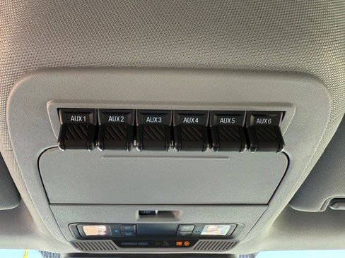 New 2025 Ford F550 4x4 Crew Cab image 16