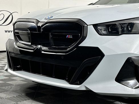 Used 2024 BMW i5 M60 w/ Premium Package image 32