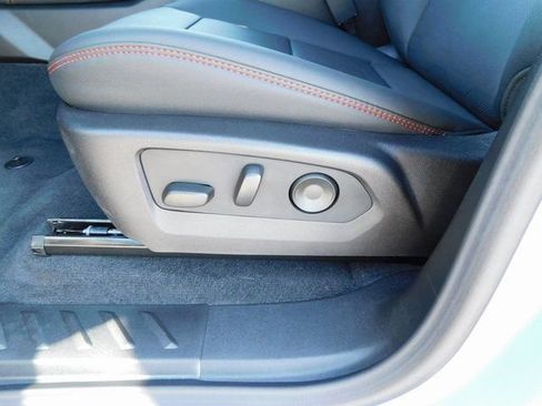 New 2025 Chevrolet Colorado Z71 w/ Technology Package image 18