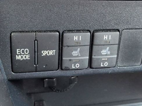 Certified 2016 Toyota RAV4 SE FWD image 22