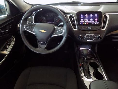 Used 2024 Chevrolet Malibu LT FWD image 28