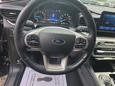 Used 2022 Ford Explorer XLT w/ Class IV Trailer Tow Package AWD/4WD image 15