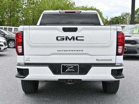 Used 2024 GMC Sierra 1500 Elevation w/ LPO, Elevation Black Package AWD/4WD image 8
