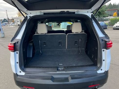 Used 2022 Chevrolet Traverse LS image 19
