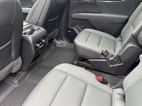 Used 2024 GMC Acadia AT4 w/ Super Cruise Package image 14