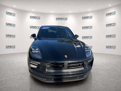 Used 2023 Porsche Macan S AWD/4WD image 2