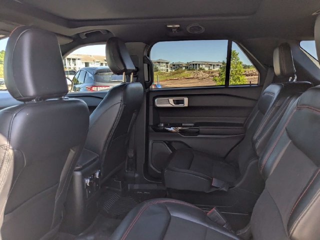 Used 2022 Ford Explorer ST-Line w/ Class IV Trailer Tow Package RWD image 17