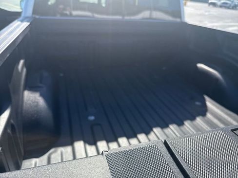 Used 2025 Ford F150 Lariat w/ Equipment Group 501A Mid image 22