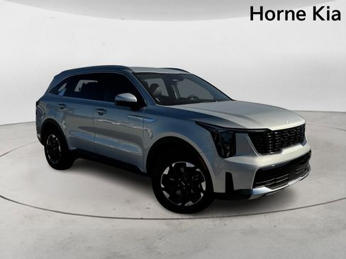 New 2026 Kia Sorento S image 2