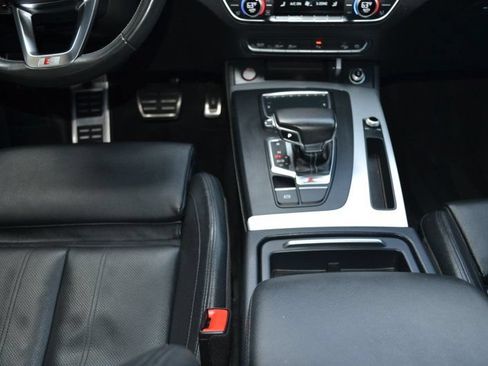Used 2018 Audi SQ5 Prestige AWD/4WD image 22