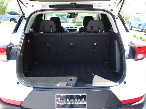 Used 2021 Chevrolet TrailBlazer LT FWD image 20