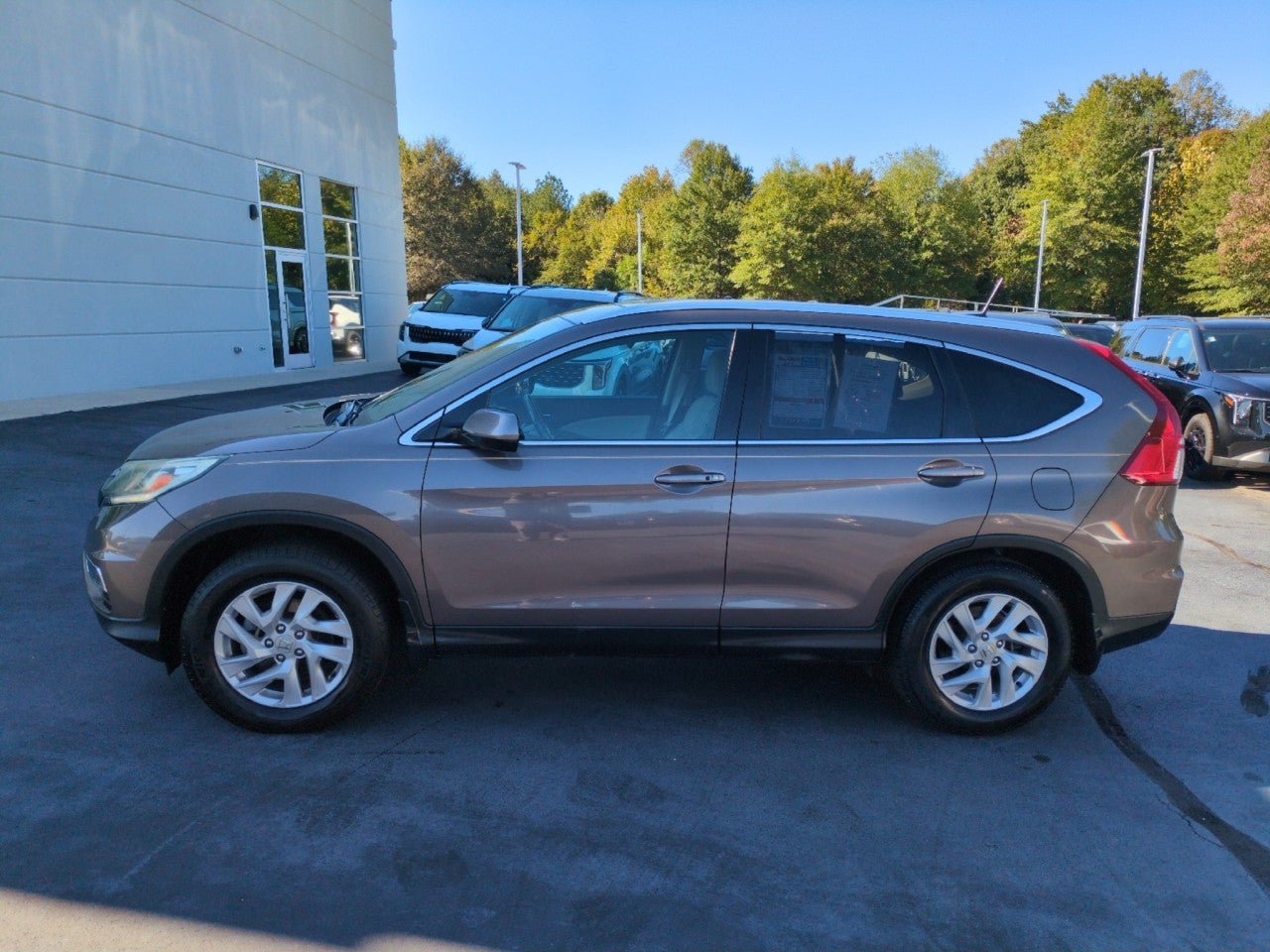 Used 2015 Honda CR-V EX-L image 4