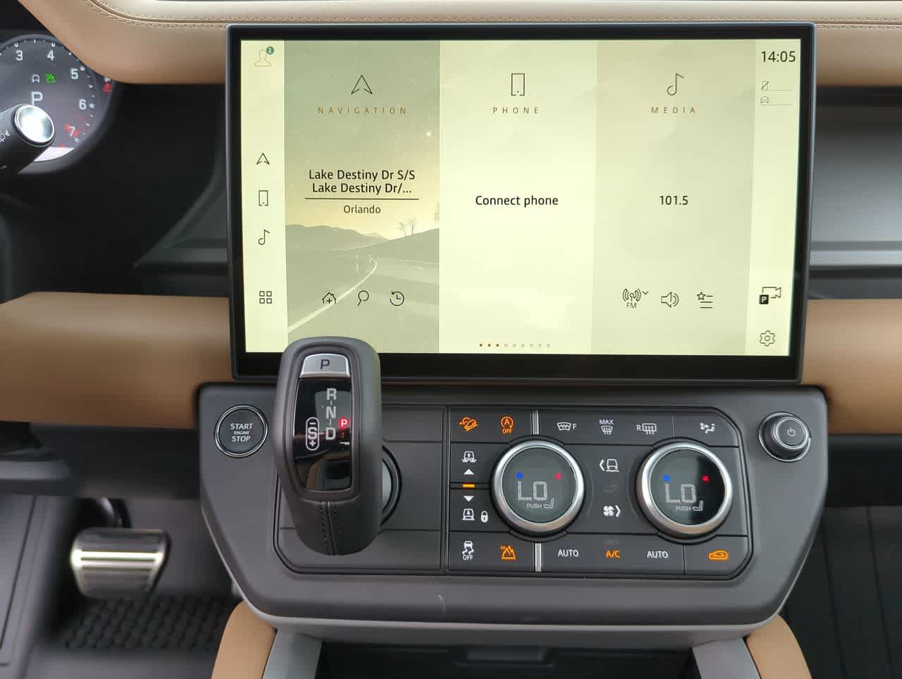 New 2026 Land Rover Defender 90 V8 AWD/4WD image 28