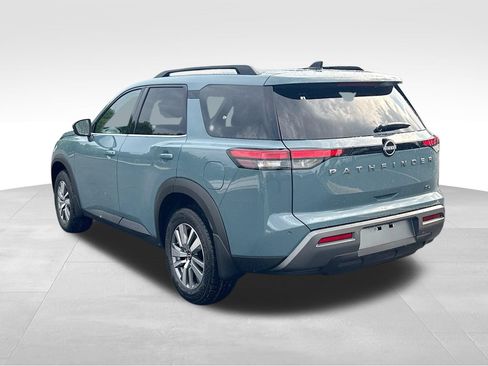 New 2026 Nissan Pathfinder SL FWD image 5