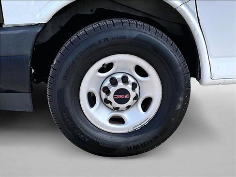 Used 2020 GMC Savana 2500 Extended w/ Driver Convenience Package RWD image 10