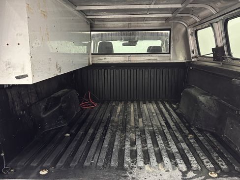 Used 2020 Toyota Tacoma SR image 23