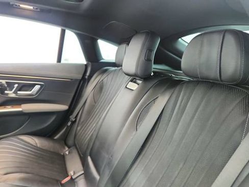 Used 2022 Mercedes-Benz EQS 450+ Sedan image 29