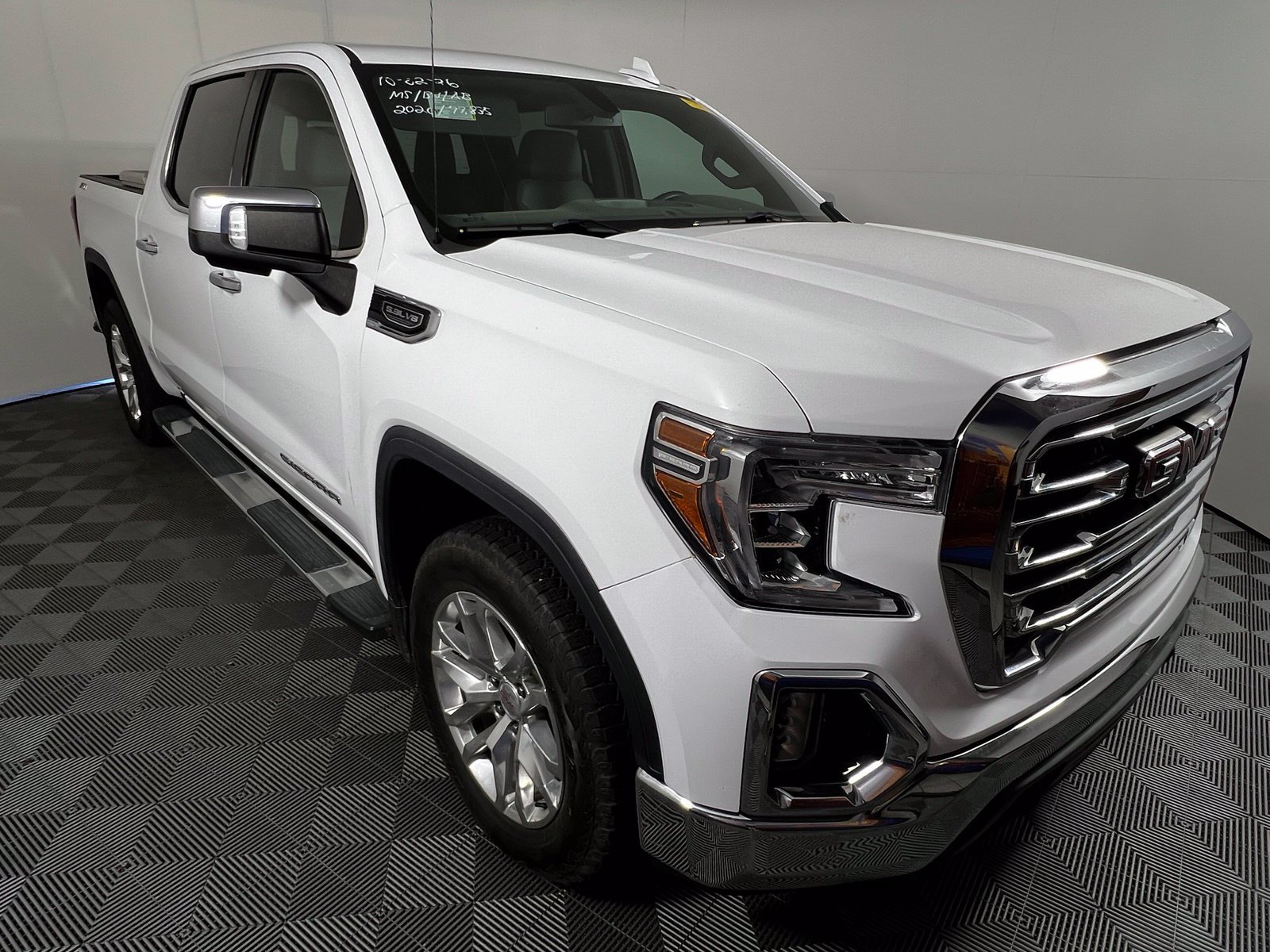 Used 2020 GMC Sierra 1500 SLT w/ SLT Premium Package AWD/4WD image 3