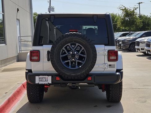 New 2026 Jeep Wrangler Unlimited Sport w/ Dual Top Group AWD/4WD image 4