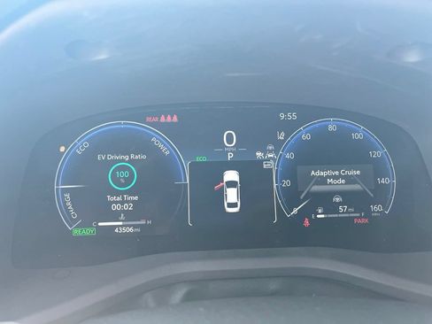 Used 2025 Toyota Camry XSE FWD image 16