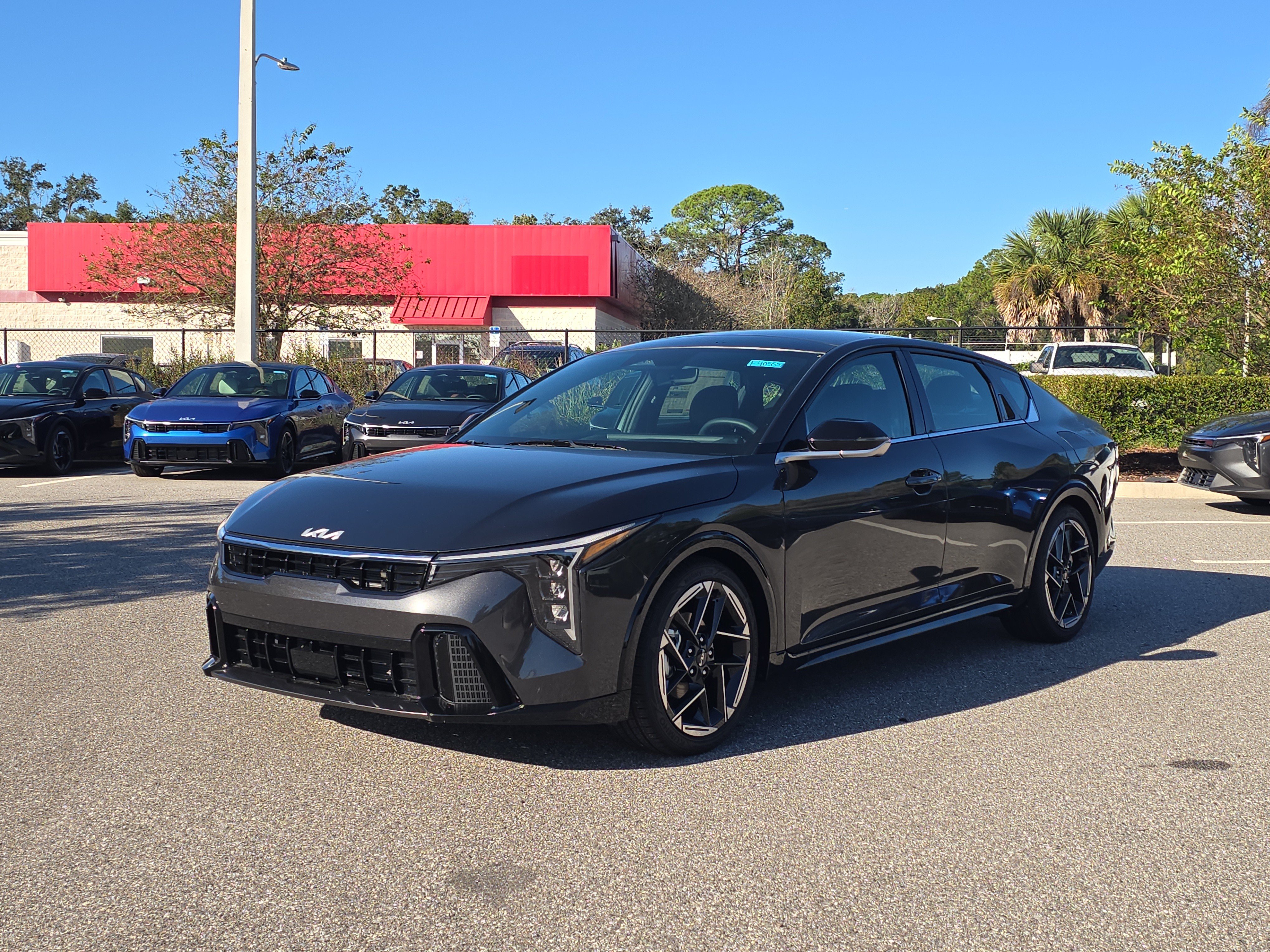 New 2026 Kia K4 EX w/ GT-Line Premium Package FWD image 4