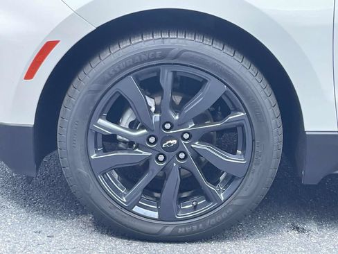 Used 2024 Chevrolet Equinox RS FWD image 11