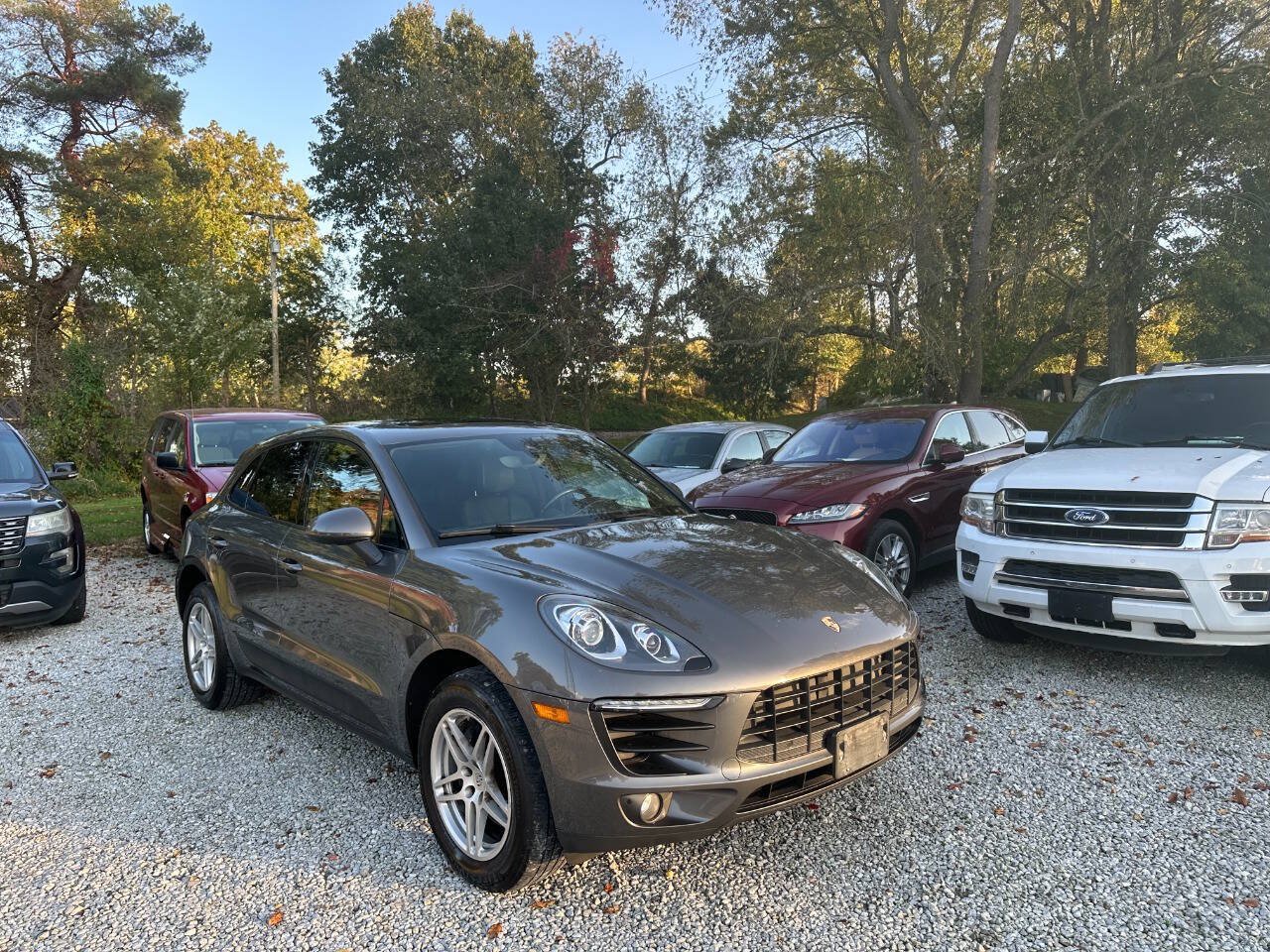 Used 2017 Porsche Macan AWD/4WD image 3