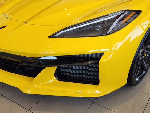 New 2025 Chevrolet Corvette Z06 w/ Battery Protection Package image 6