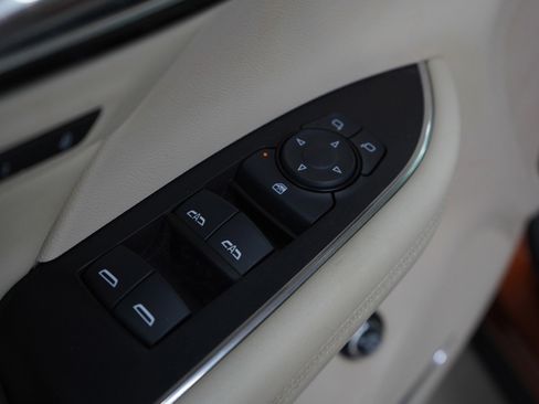 Used 2022 Buick Envision Essence w/ Technology Package I image 21