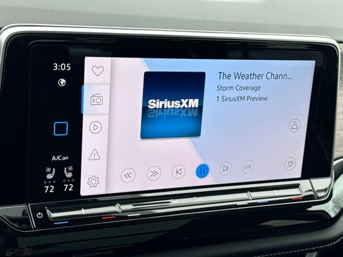 Certified 2025 Volkswagen Atlas SEL Premium R-Line image 19