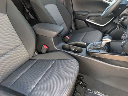 Certified 2025 Kia Soul LX image 22