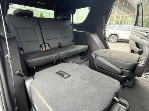 Used 2023 GMC Yukon Denali w/ LPO, Floor Liner Package AWD/4WD image 31