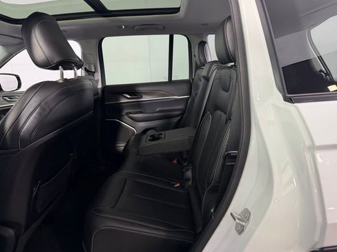 Used 2023 Jeep Grand Cherokee 4WD 4xe image 26