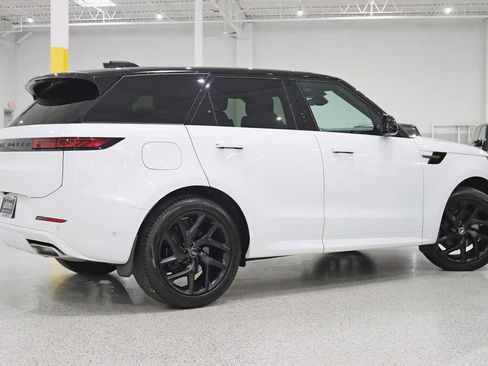 Used 2025 Land Rover Range Rover Sport Dynamic SE AWD/4WD image 10