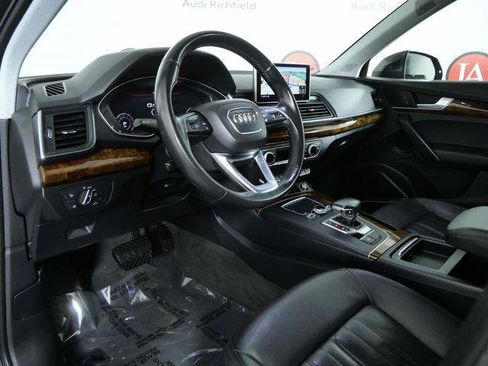 Used 2018 Audi Q5 2.0T Premium Plus w/ Premium Plus Package AWD/4WD image 16