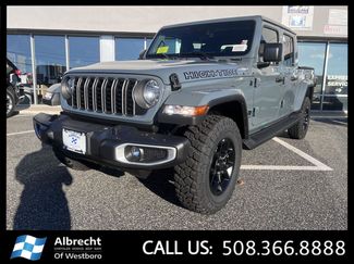 New 2025 Jeep Gladiator Sport video 1