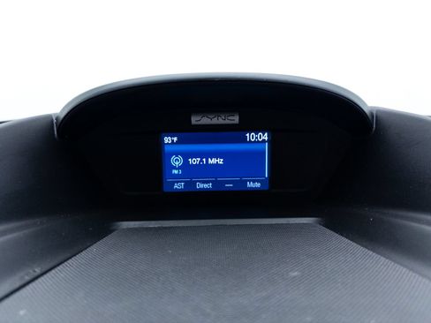 Used 2015 Ford Escape SE FWD image 15